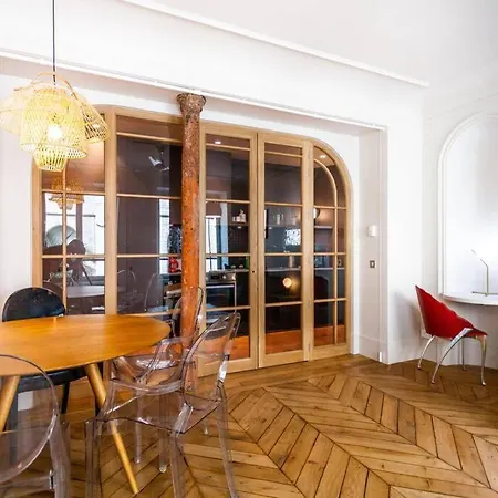 Appartamento Champs-élysées-monceau-luxury 2-bedroom