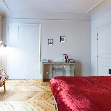 Appartamento Champs-élysées-monceau-luxury 2-bedroom