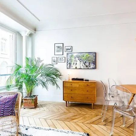 Appartamento Champs-élysées-monceau-luxury 2-bedroom Parigi