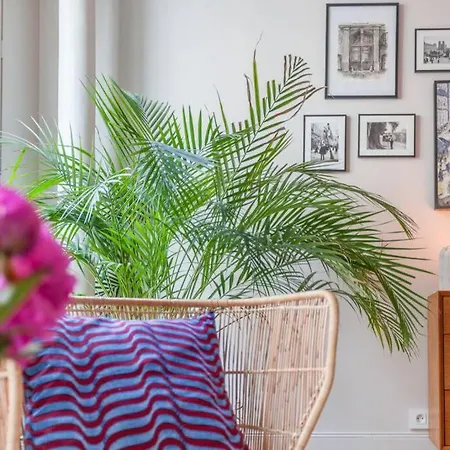 Appartamento Champs-élysées-monceau-luxury 2-bedroom Parigi