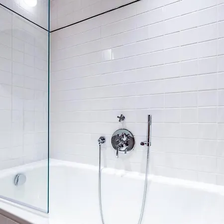 Champs-élysées-monceau-luxury 2-bedroom *